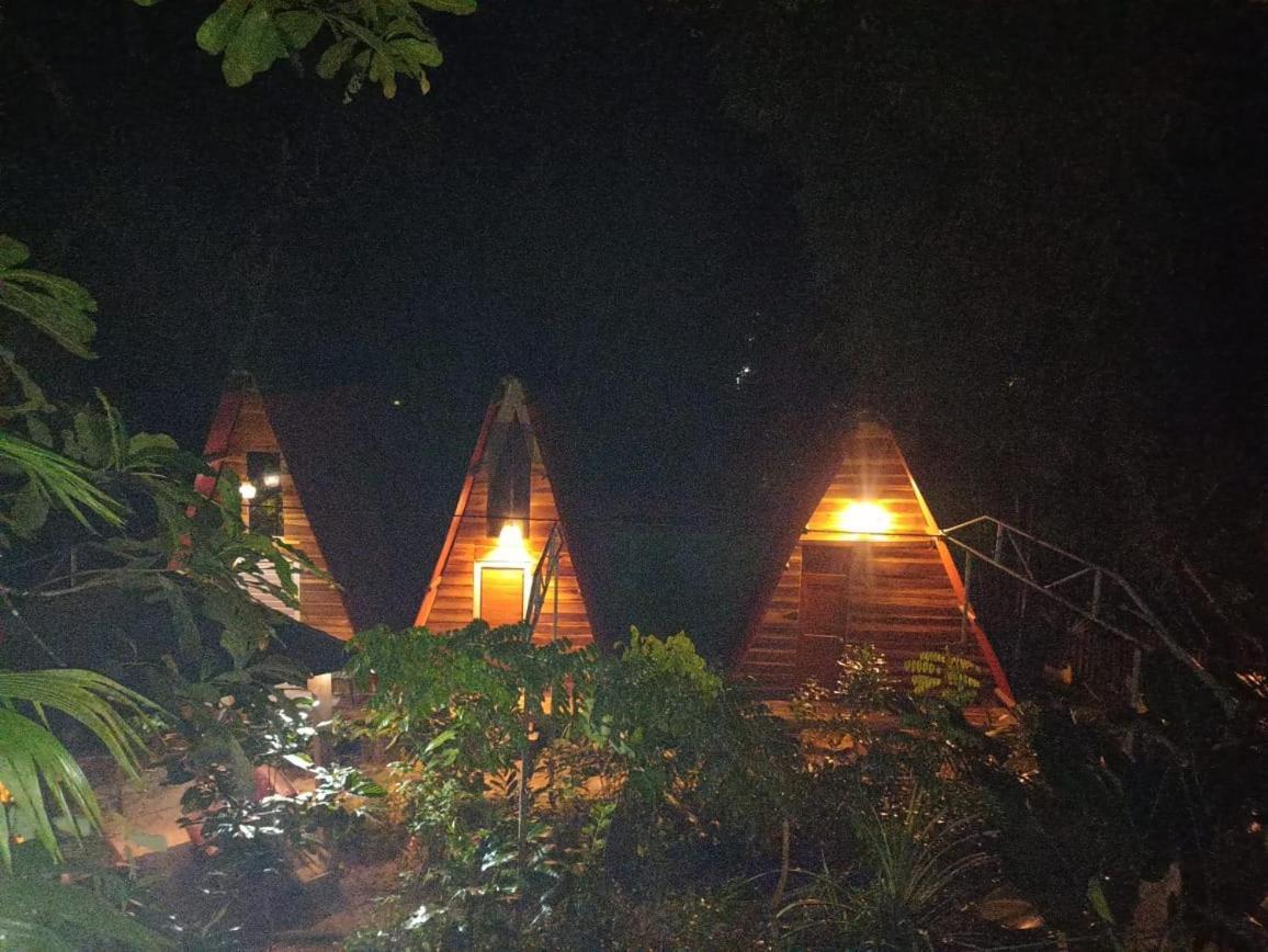 Hostal Las Mariposas Мінка Екстер'єр фото